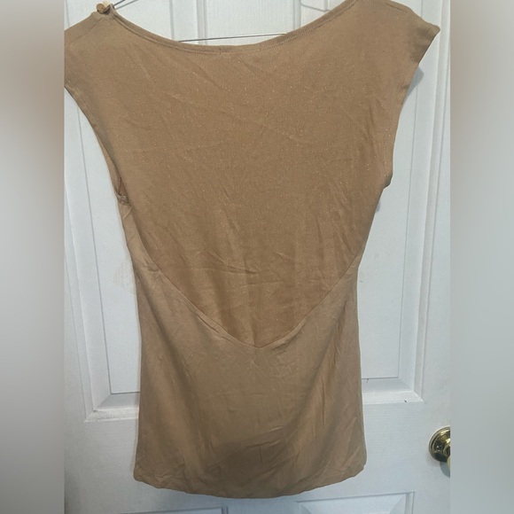 Vertigo Paris Beautiful sleeveless top - Picture 5 of 6